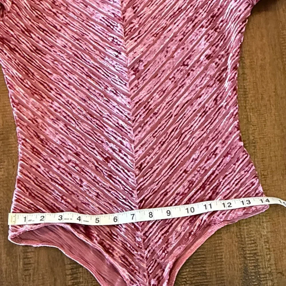 Lulus Pink velvet Long-Sleeve Ribbed bodysuit - Picture 7 of 9